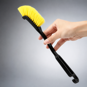 1-Piece Car Wheel Cleaning Brush – Yellow Bristle Detailing Brush with Ergonomic Black Handle